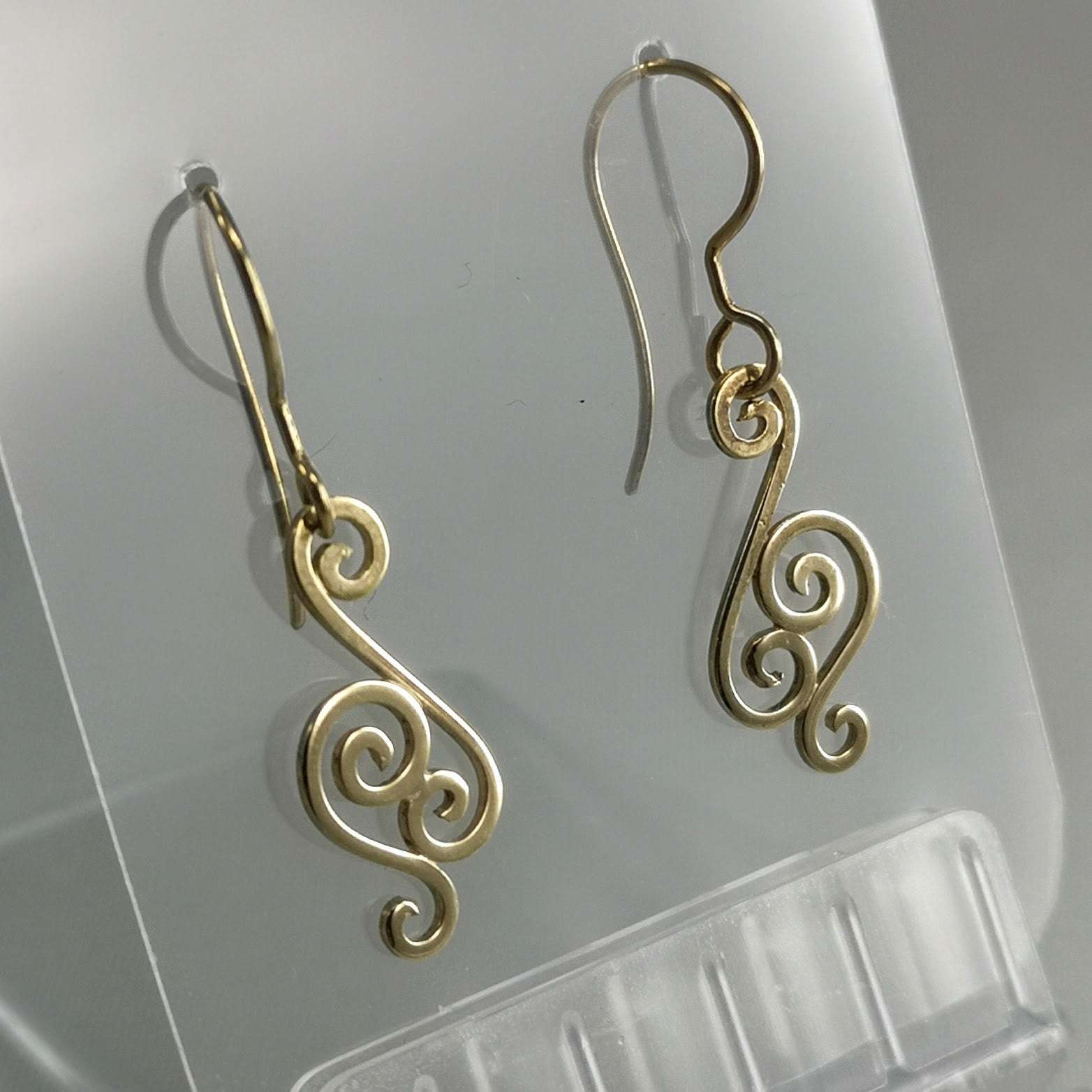 9ct Gold spiral drop earrings